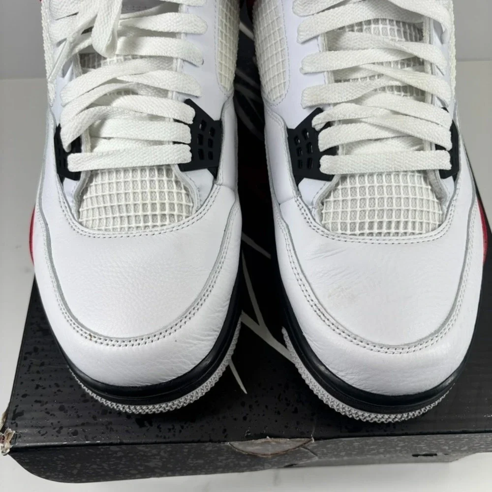 Nike Air Jordan 4 Retro 